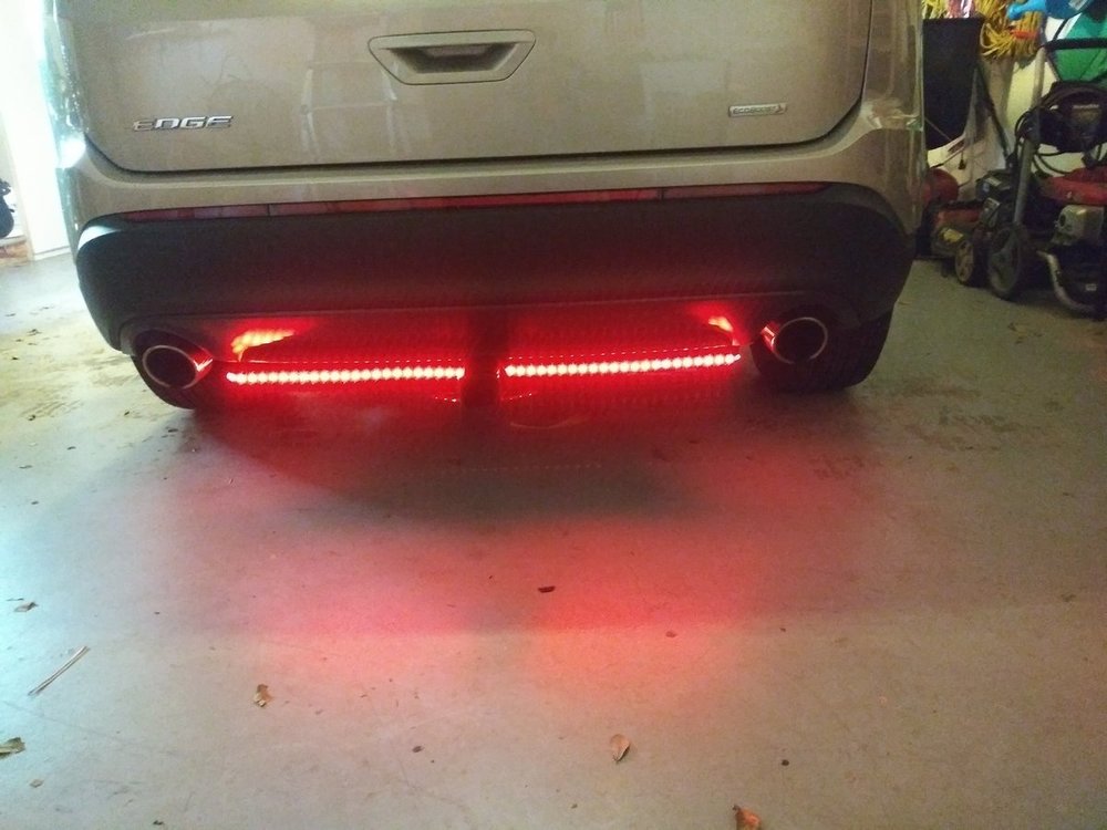 leds on hitch.jpg